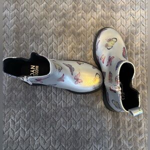 Madden NYC girls Jbeau butterfly boot size 1